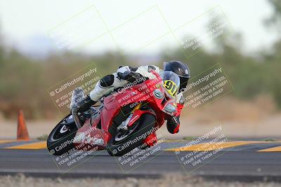 media/Sep-24-2022-CVMA (Sat) [[a45f954247]]/Race 14 Amateur Supersport Open/